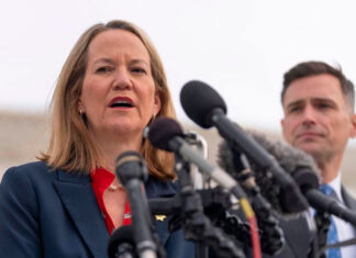 Estados demandan al gobierno de Trump por cambios a recomendaciones de vacunas infantiles