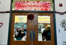 Donde vive el amor: celebración del Día de San Valentín en el Centro de Personas Mayores de Norris Square