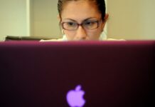 Mujeres tienen 19% menos de probabilidades de ocupar puestos de liderazgo en Latinoamérica mujeres