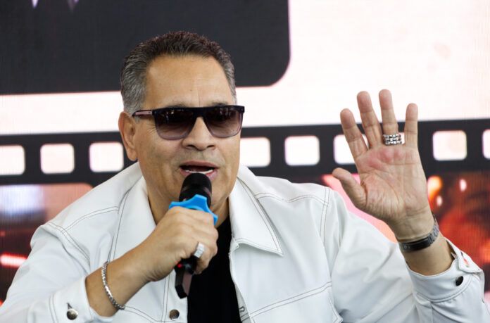 El salsero Tito Nieves llevará a EEUU su gira '50 Años La Historia Continúa'