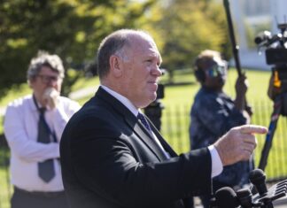 EE. UU. desplegará mañana a ICE en los aeropuertos para ayudar en los controles de seguridad desplegará