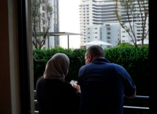 AP descubre que un grupo israelí organizó vuelos secretos para evacuar a palestinos de Gaza