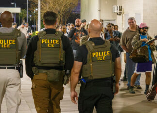 Sindicatos de Filadelfia exigen la salida de ICE del aeropuerto PHL, el pago inmediato a trabajadores de la TSA y el fin de ambientes laborales inseguros
