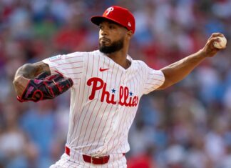 Sánchez poncha a 10 durante 6 entradas en blanco y Filis se imponen 5-3 sobre Texas Filis