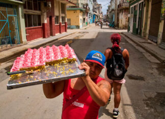 Caravana de más de 500 delegados de 30 países se da cita en Cuba con ayuda humanitaria