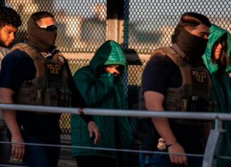 El plan de deportaciones masivas de Trump se ve en la encrucijada tras cambios en Seguridad Nacional