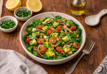 Ensalada latina de aguacate y nueces para la salud del cerebro