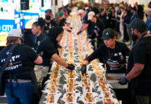 La fila más larga en el aeropuerto de Filadelfia no fue de seguridad, sino de cheesesteaks