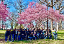 Los Rumberos llevan la magia de Pascua a Juniata Park