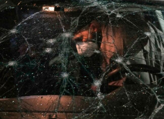 Los ataques iraníes a mercantes e infraestructura energética disparan el precio del petróleo