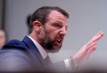 Senado de EE. UU. confirma a Markwayne Mullin como secretario de Seguridad Nacional