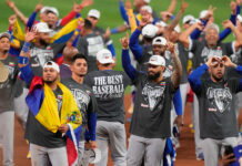Venezuela vence 3-2 a EE. UU. y conquista su 1er título del Clásico Mundial gracias a doble de Suárez