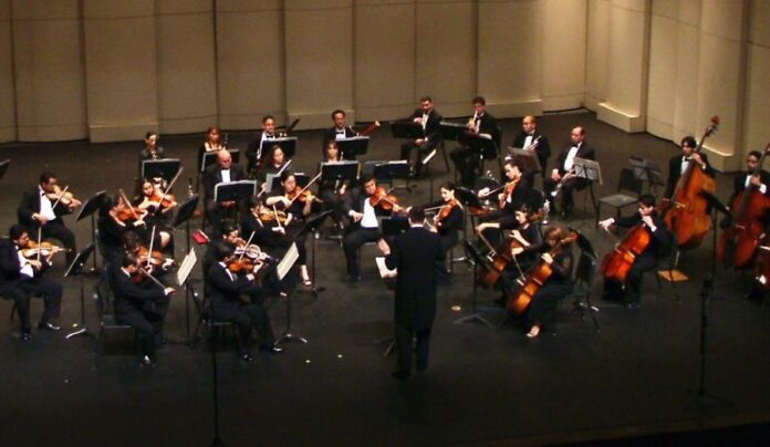 Orquesta Filarmónica de Puerto Rico repetirá concierto de temas de Bad Bunny a su estilo