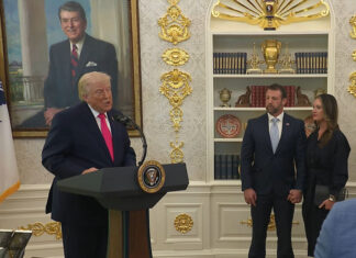 Markwayne Mullin asume como secretario de Seguridad de EE. UU. en sustitución de Kristi Noem