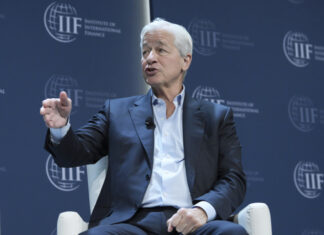 JPMorgan afirma que la IA transformará la sociedad más rápido que internet