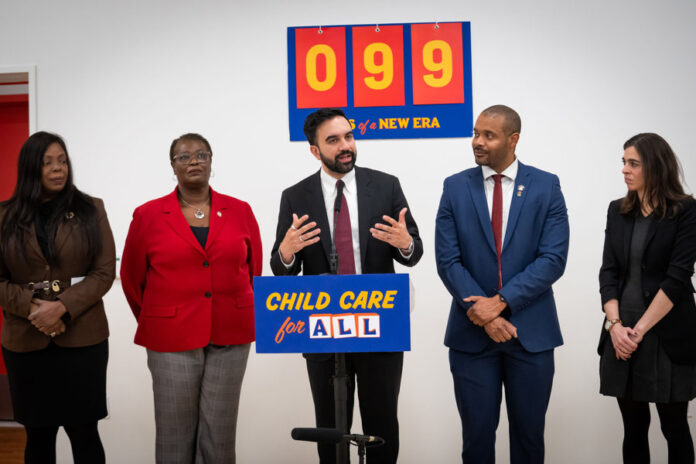 Inquilinos, guarderías, migrantes y mucha nieve: los primeros 100 días del alcalde Mamdani