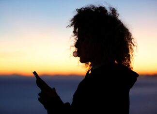 Una buena parte de la información médica facilitada por chatbots es inexacta e incompleta