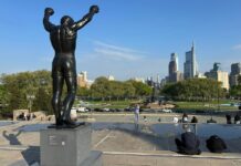 Museo de Filadelfia lleva la estatua de Rocky al interior tras décadas de tensión Museo