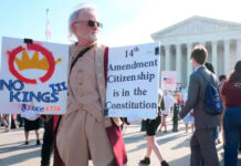 Corte Suprema escéptica ante pedido de Trump de reducir ciudadanía por nacimiento