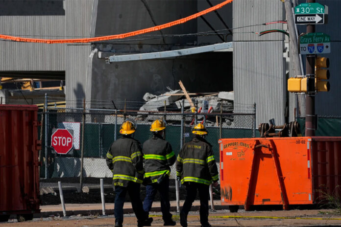 Hallan-cuerpos-de-2-obreros-días-después-de-derrumbe-de-techo-en-estacionamiento-en-Filadelfia