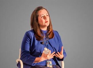 Mayra Hernández Bergman: liderazgo, identidad y el reto de romper el techo de cristal lejos de su país