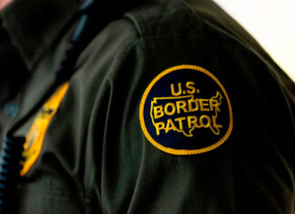 Mexicano se declara culpable de hacerse pasar por agente fronterizo para afectar deportaciones