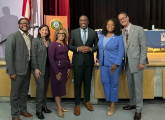 En la escuela Julia de Burgos, el presupuesto de Filadelfia se vuelve personal: “Todas las personas merecen una vivienda digna”