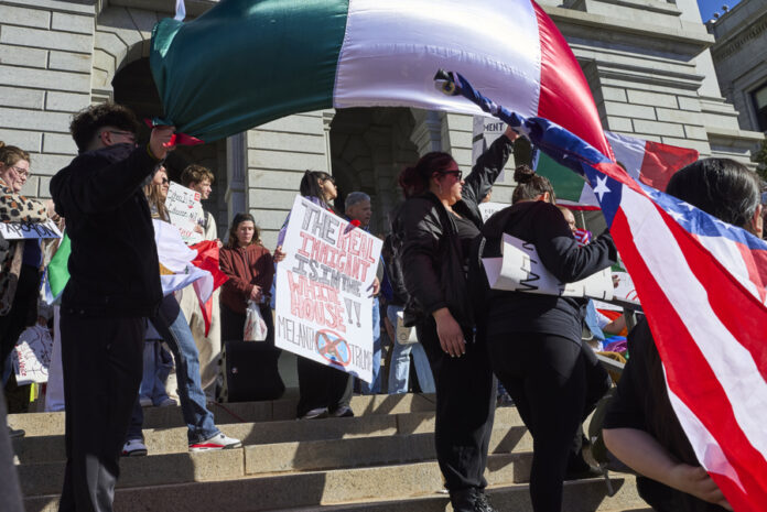 Cortos sobre migrantes en Colorado buscan combatir el alarmismo sobre la migración en EEUU