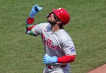 Bryce Harper pega jonrón ante Paul Skenes y Filis vencen 6-0 a Piratas Filis