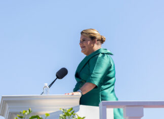 Jefe de agencia de desarrollo de Puerto Rico renuncia tras denunciar injerencia del gobierno