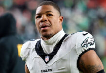 Nolan Smith Jr., de Eagles, arrestado por conducir casi al doble del límite en Georgia