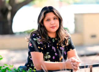 Retrasos en renovación del DACA dejan a “dreamers” sin empleo y con miedo a la deportación