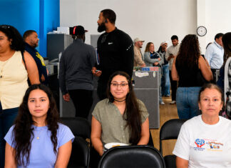 Comité 70 orienta a votantes latinos rumbo a las primarias del 19 de mayo