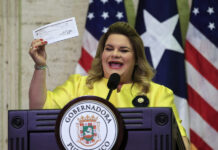 Gobernadora de Puerto Rico promete fondos para mejorar servicios de salud y educación