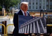 La nueva regla de Trump sobre las ‘green cards’ golpea a la migración legal