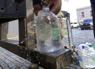 La crisis del agua en Puerto Rico resuena hasta Filadelfia