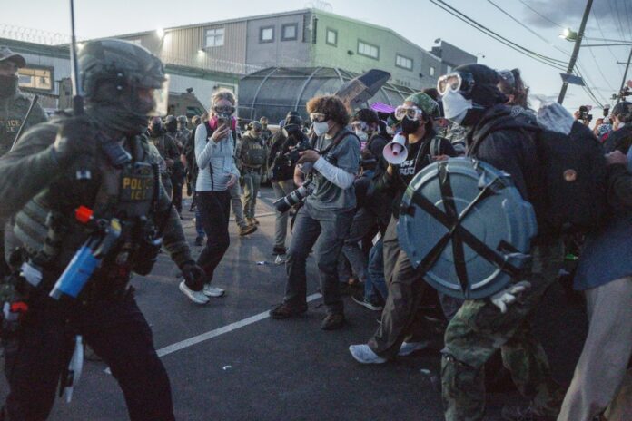Cinco detenidos en EEUU por protesta contra ICE en un centro de detención en Nueva Jersey Nueva Jersey