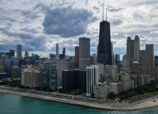 7 muertos y decenas de heridos en varios tiroteos el fin de semana en Chicago tiroteos