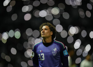 Guillermo Ochoa hace historia y se suma a leyendas como Messi y Cristiano