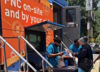 Ceiba and PNC Bank bring mobile banking services to the Norris Square community