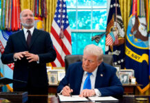 ¿Qué es la visa H-1B y por qué un tribunal revocó la tarifa ordenada por Trump?