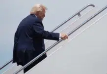 Juez federal anula política migratoria de Trump que afectaba a inmigrantes de 39 países