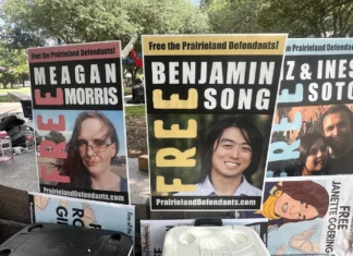 Ocho manifestantes reciben décadas de cárcel por tiroteo en centro migratorio de Texas