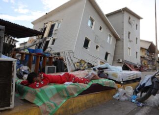 Nuevo temblor en Venezuela mientras continúan los rescates