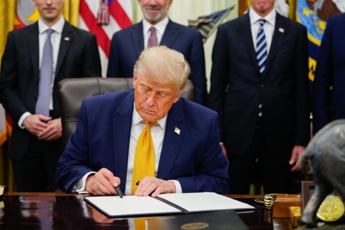 Trump impulsa la computación cuántica en EE.UU. en la carrera tecnológica con China cuántica