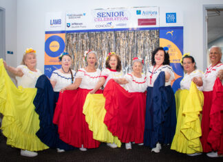 Tradición, baile y reconocimiento: así celebraron a los mayores en Concilio