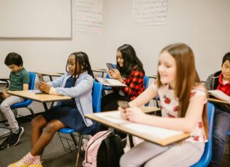 La Cámara de Representantes de Pensilvania aprueba un proyecto de ley para restringir el uso de teléfonos celulares en las escuelas