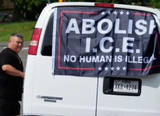 Juez frena la deportación de testigo en la muerte de un mexicano a manos del ICE en Houston