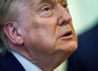 Trump defiende sus millonarias ganancias: «Yo no hago nada. Mis hijos los dirigen»