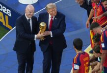 Para el presidente de La Liga, Infantino debería dimitir por ‘destruir la industria del fútbol’ Infantino